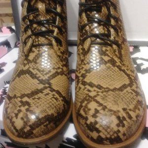 Mata Shoes  AURORA  Lace-up Combat Boots!  Brown Faux Snakeskin size 7.5